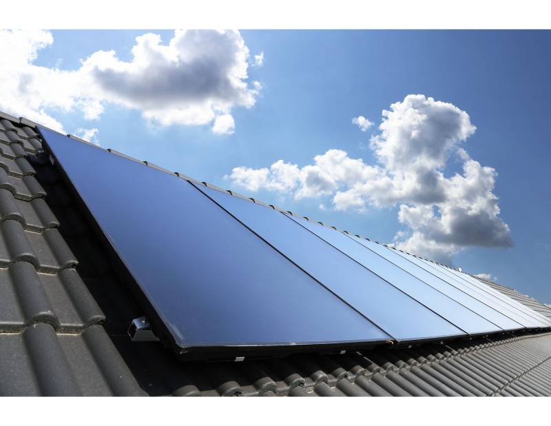 Installation de panneaux solaires compatibles avec la structure d’une maison Phénix dans les Bouches du Rhône