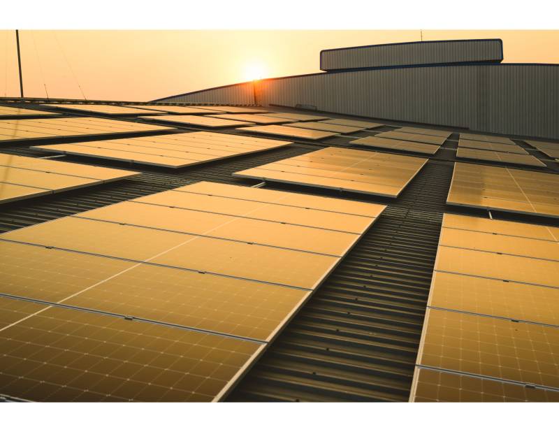 Locaux professionnels équipés par un installateur solaire vers Nimes