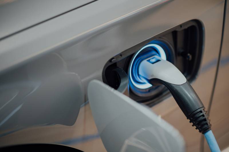 Faire installer une borne de recharge adaptée à son besoin dans le Vaucluse