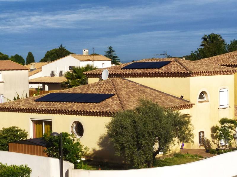 Installation de panneaux solaires photovoltaïques à Mauguio dans l’Hérault (34)